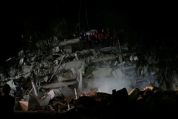 Prof. Dr. Hakan Kutoğlu İzmir depremi ardından Türkiye’yi uyardı