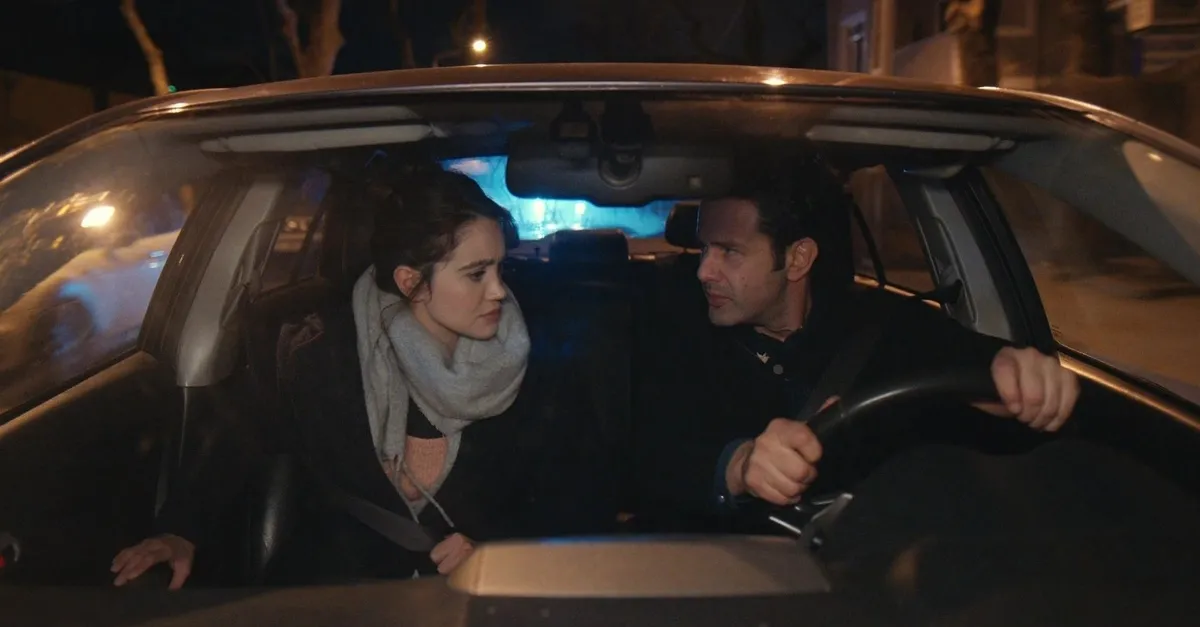 Başım Belada 2. bölüm 3. fragmanı izle | ''Peşimdeki adamlarla yüzleşmek istemiyorum!''