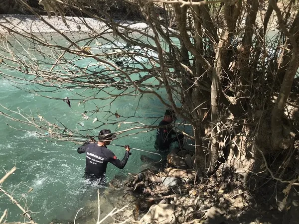 hemsire-gunesi-arama-calismalarinda-34uncu-gune-gelindi-1657803796737.jpg Hemşire Güneş’i arama çalışmalarında 34'üncü güne gelindi - 3