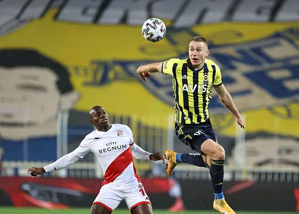 fenerbahceli-yildiz-szalaiden-galatasaray-derbisi-yorumu-sabirsizlikla-bekliyoruz-1637333893002.jpg Fenerbahçeli yıldız Szalai'den Galatasaray derbisi yorumu: Sabırsızlıkla bekliyoruz - 4