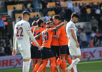Başakşehir’den 3 golle 3 puan