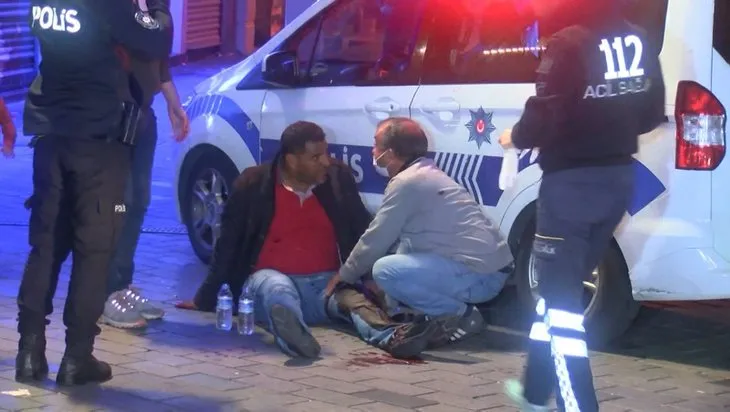 Taksim’de iki grup arasında bıçaklı kavga
