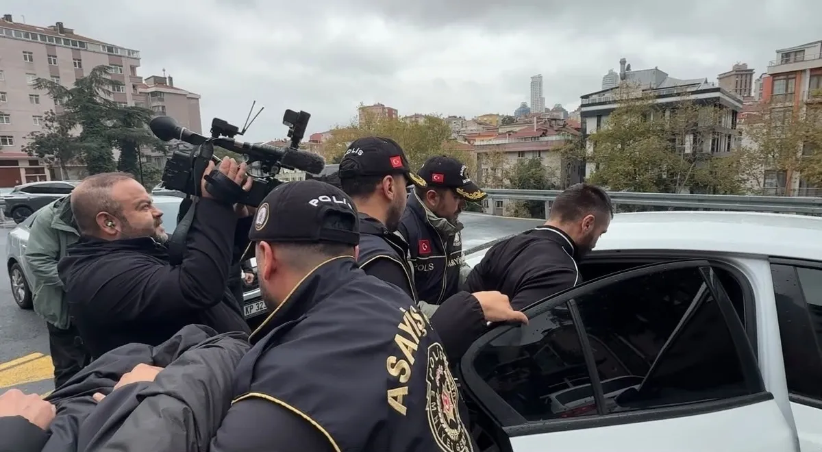 1793108921085.jpeg Çifte cinayette film gibi kaçış! Çöp toplayıcı kılığına giren şüpheli yakalandı - 3