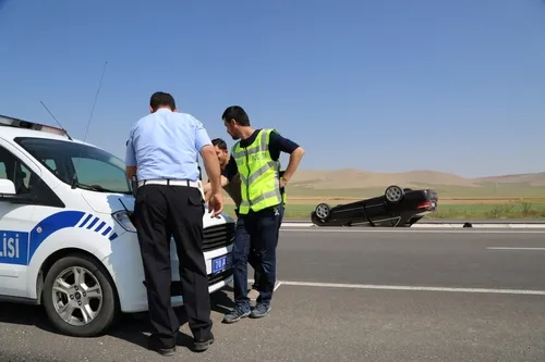 Karaman'daki trafik kazasında 1 yaşındaki çocuk öldü - 1
