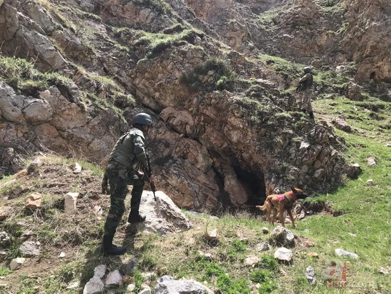 Terör örgütü PKK'nın cephaneliği ele geçirildi 19