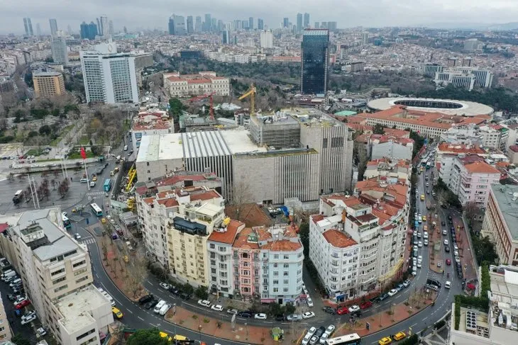 Taksim’deki Atatürk Kültür Merkezi ve Taksim Cami tamamlanmak üzere!  Son durum havadan görüntülendi