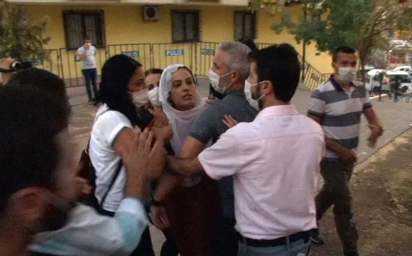 İşte CHP'nin seçim ortakları! DEM'li vekil Remziye Tosun'dan terörist leşine övgüler - 1