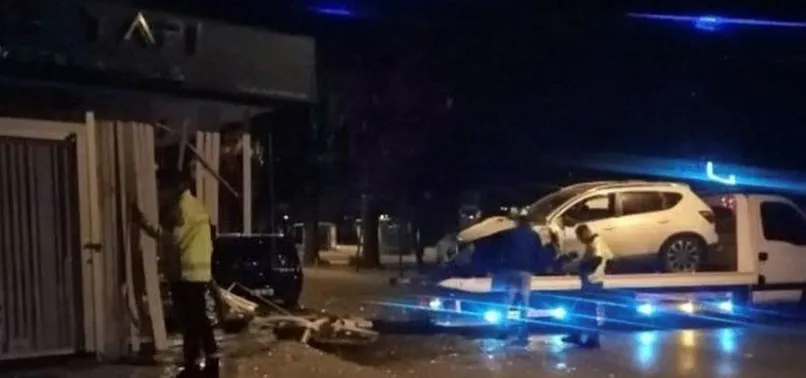 Son Dakika Izmir De Feci Kaza Cip Is Yerine Girdi