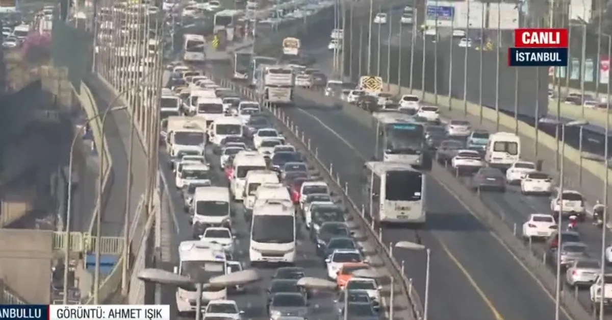 İstanbul'da sabah trafiği