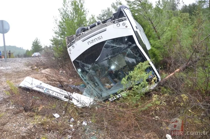 Antalya'da tur midibüsü şarampole devrildi ölü ve yaralılar var 1