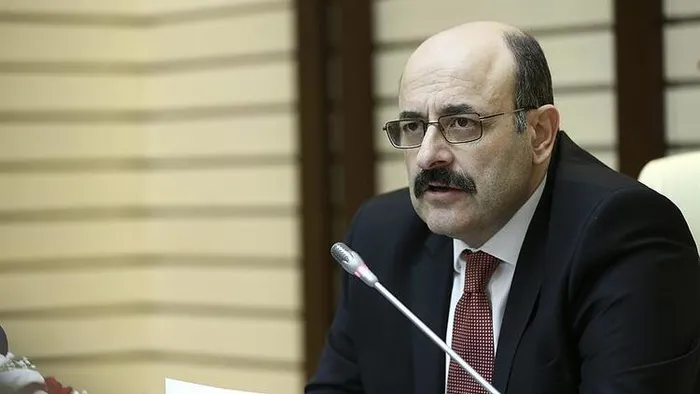 ‘Üniversiteler fuhuş evi’ diyen Ebubekir Sofuoğlu’na tepki yağıyor: Yeter artık!