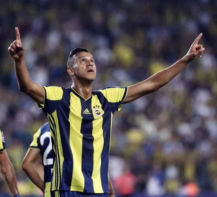 fenerbahcenin-eski-yildizi-josef-de-souza-koronavirus-testi-pozitif-cikti-1593337048126.jpg Fenerbahçe'nin eski yıldızı Josef de Souza'nın koronavirüs testi pozitif çıktı! - 1