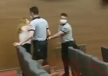 CHP'li başkan Selahattin Ekicioğlu kadın gazeteciyi dövdürdü!