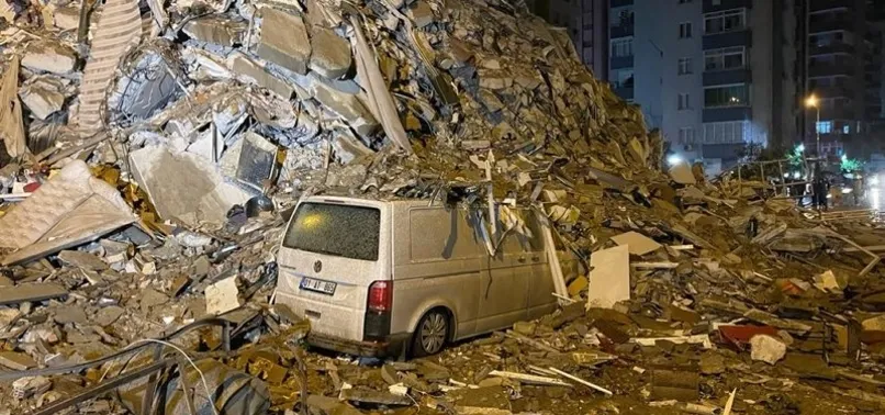 Son dakika | Halkın canına kasteden katiller tek tek tutuklanıyor! Yıkılan binaların müteahhitlerinin havalimanlarından kaçış planlarına geçit yok