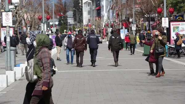 1615963063767.jpg Türkiye'nin en batısındaki tek 'mavi' şehir olan Uşak'a nazar değdi - 4