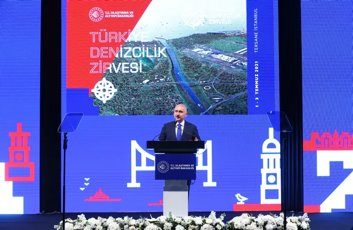 Ulaştırma ve Altyapı Bakanı Adil Karaismailoğlu’ndan Kanal İstanbul açıklaması: Yeni bir çağın kapısını aralıyoruz
