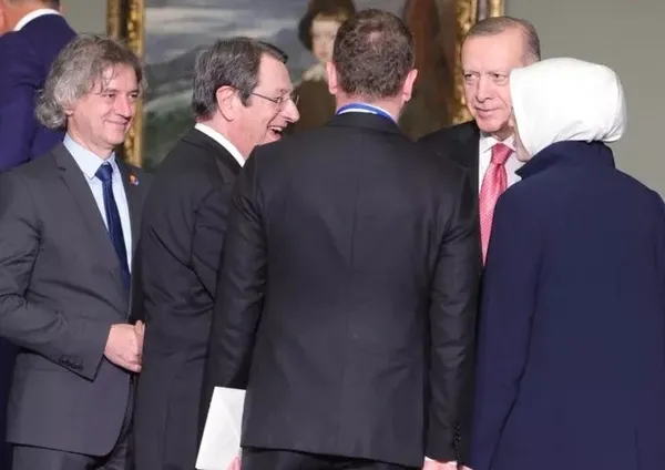 baskan-erdogandan-rum-yonetimi-lideri-anastasiadisin-gorusme-talebine-yanit-kktcye-gel-goruselim-1656781941211.jpg Başkan Erdoğan'dan Rum Yönetimi lideri Anastasiadis'in görüşme talebine yanıt: KKTC'ye gel görüşelim - 1