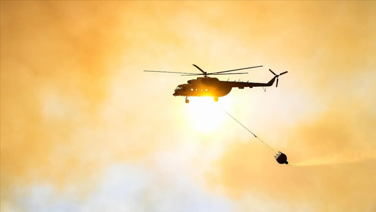 Adana'da tarladan ormana sıçrayan yangın söndürüldü