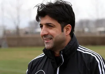 Oktay Derelioğlu'ndan sürpriz imza