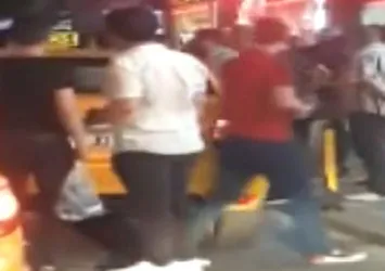 Taksim'de turistlere saldırı