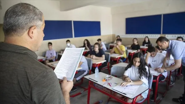 bakan-tekinden-ogretmen-atamasi-aciklamasi-rakamda-uzlastik-1713986257653.jpeg Bakan Tekin'den öğretmen ataması açıklaması: "Önümüzdeki hafta açıklayacağız" - 6