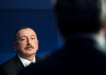Azerbaycan'da seçim kararı