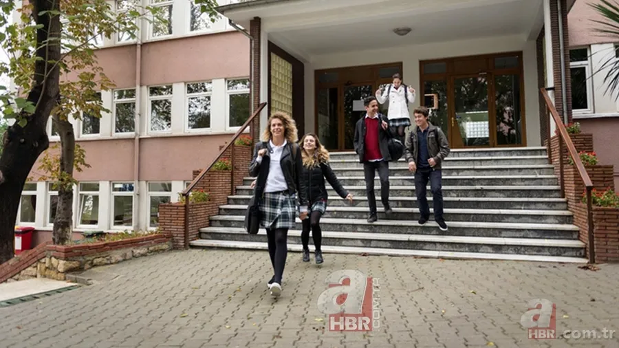 Tüm öğrencileri ilgilendiriyor! 9 ay karşılıksız burs verilecek! 2021-2022 VGM burs başvuruları ne zaman başlayacak? 1