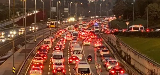 Son dakika: Haftanın ilk iş gününde İstanbul’da trafik yoğunluğu oluştu