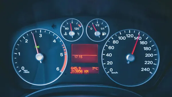 Otoyollarda otomobillerin hız sınırları yükseltildi! 1 Temmuz’da başlayacak