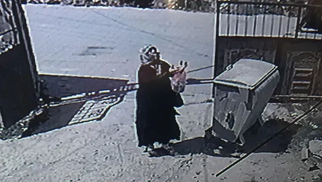 Karabük'te, 2 kadın 'Büyü var' diyerek 28 bin liralık altınları çaldılar - 2
