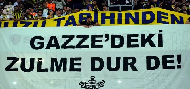 Fenerbahçe taraftarından Filistin’e destek! İşte tribünde açılan o pankart...
