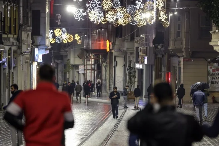 Sokağa çıkma yasağının ardından İstanbul'da hareketlilik