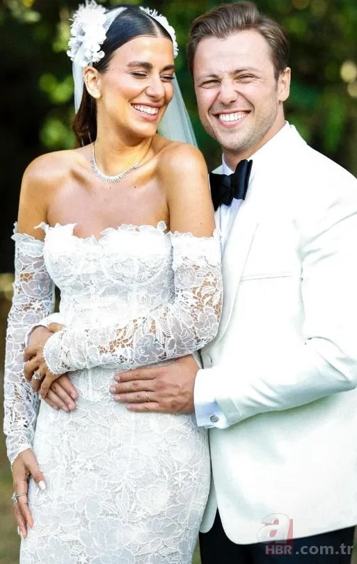 Hülya Avşar'ın eski eşi Kaya Çilingiroğlu'nun yeni sevgilisine bakın! Kızı Zehra'dan bile küçükmüş... 12