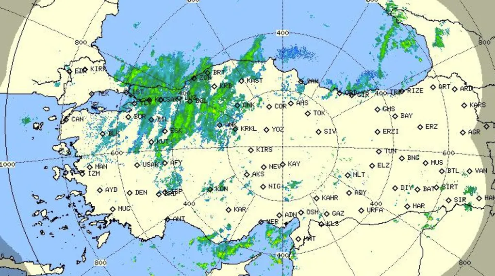 İstanbul’da sağanak başladı! Adil Tek’den hafta sonu için kritik uyarı