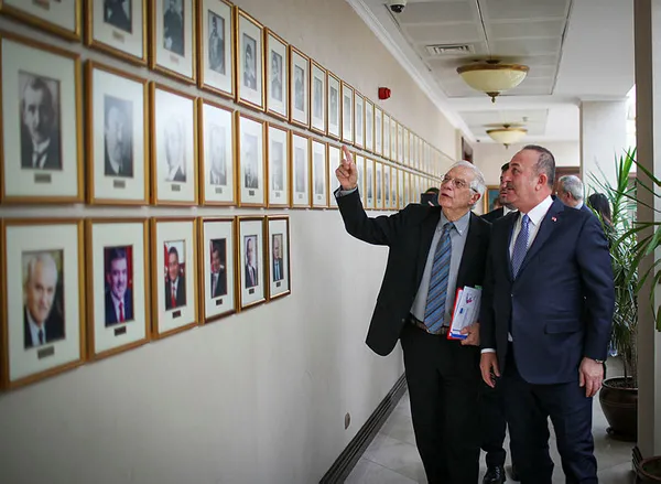 Son dakika: Dışişleri Bakanı Mevlüt Çavuşoğlu'ndan AB'ye "düzensiz göçmen krizi" mesajı - 2