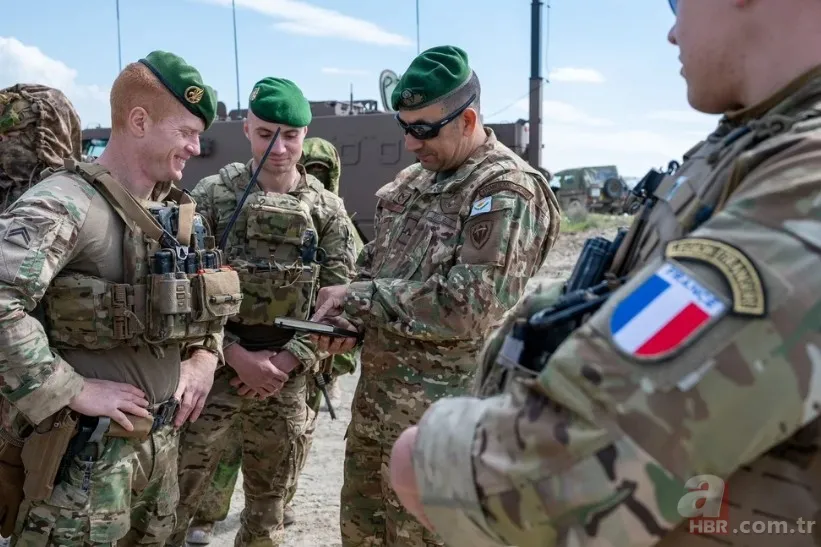 Rum-Yunan savaşı fırsata çevirdi! Fransız gemisiyle adaya oluk oluk silah 3