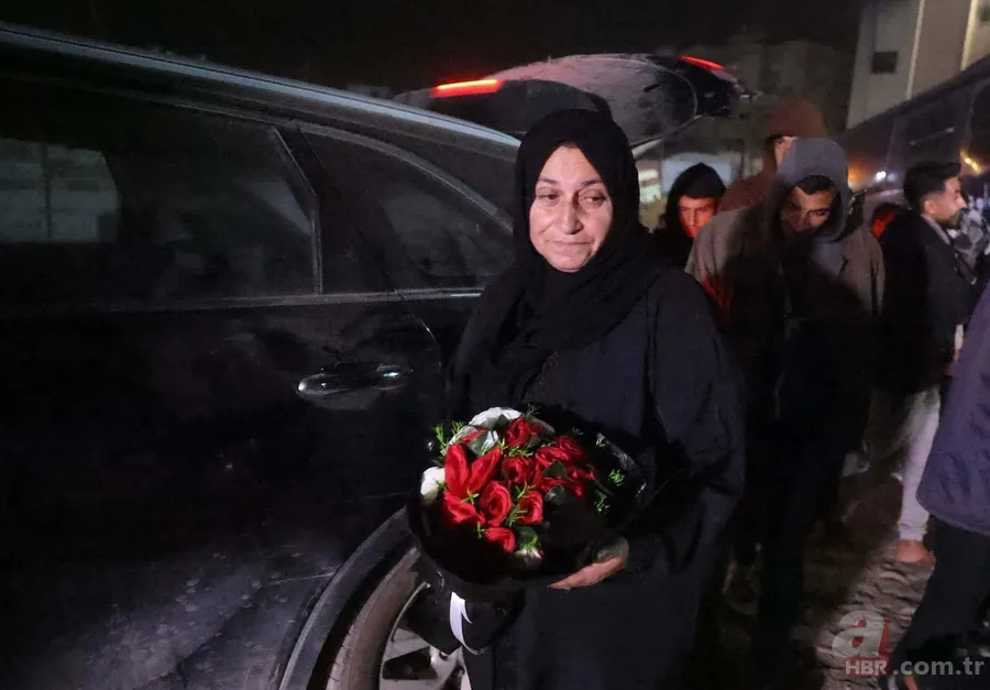 Sınır kapısı açıldı: Refah'tan Gazze'ye dönüş! 12 Filistinli ailesine kavuştu 9