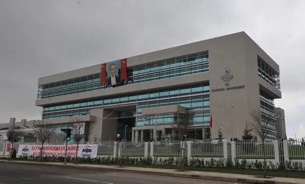 Bölücü propagandaya geçit yok! AYM’den tokat gibi yanıt