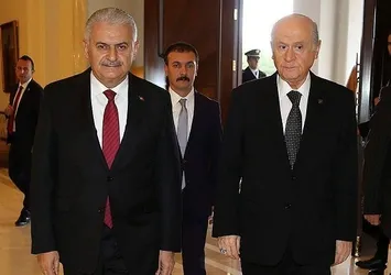 Anayasa zirvesinde uzlaşma sinyali