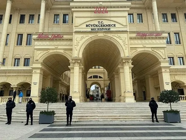 CHP'li Büyükçekmece Belediyesi'nin ölüm villaları | Her gün yeni bir skandal! Yapıları şehit mezarlarının üstüne dikmişler - 1