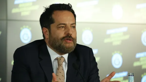 erdeni-timurdan-bomba-aciklamalar-herkesin-her-seyine-bakilsin-ilk-imzayi-ben-verecegim-1711463236638.jpg Erden Timur'dan bomba açıklamalar: Herkesin her şeyine bakılsın ilk imzayı ben vereceğim - 2