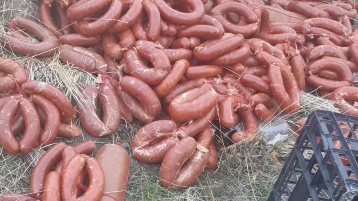 Ankara’da şoke eden manzara! Yüzlerce kilo et ürünü boş araziye atıldı!