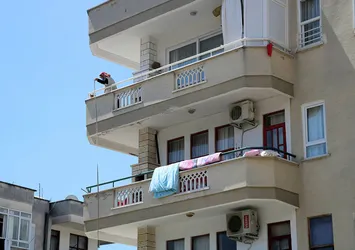 Antalya'da bir binada 10 kişi koronaya yakalandı! Giriş ve çıkışlar durduruldu