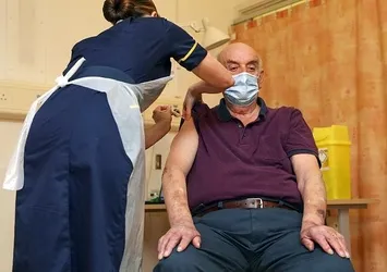 Almanya'da koronavirüs aşısı açıklaması