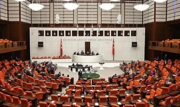 AK Parti’den yargı reformunun detayları hakkında flaş açıklama! 128 kanunda değişiklik...