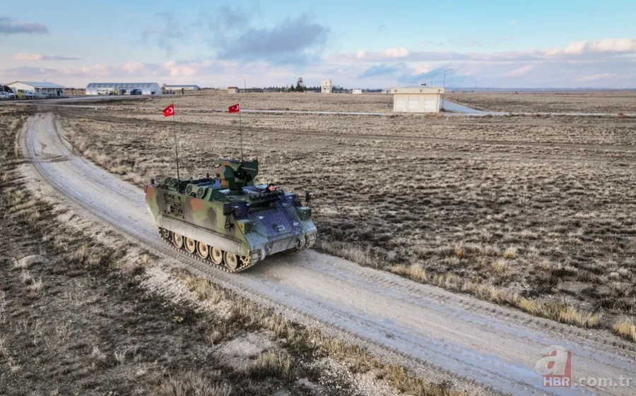 Yerli ve milli teknoloji sahada: Türkiye’nin ilk elektrikli zırhlı personel taşıyıcısı E-ZPT görücüye çıktı 10