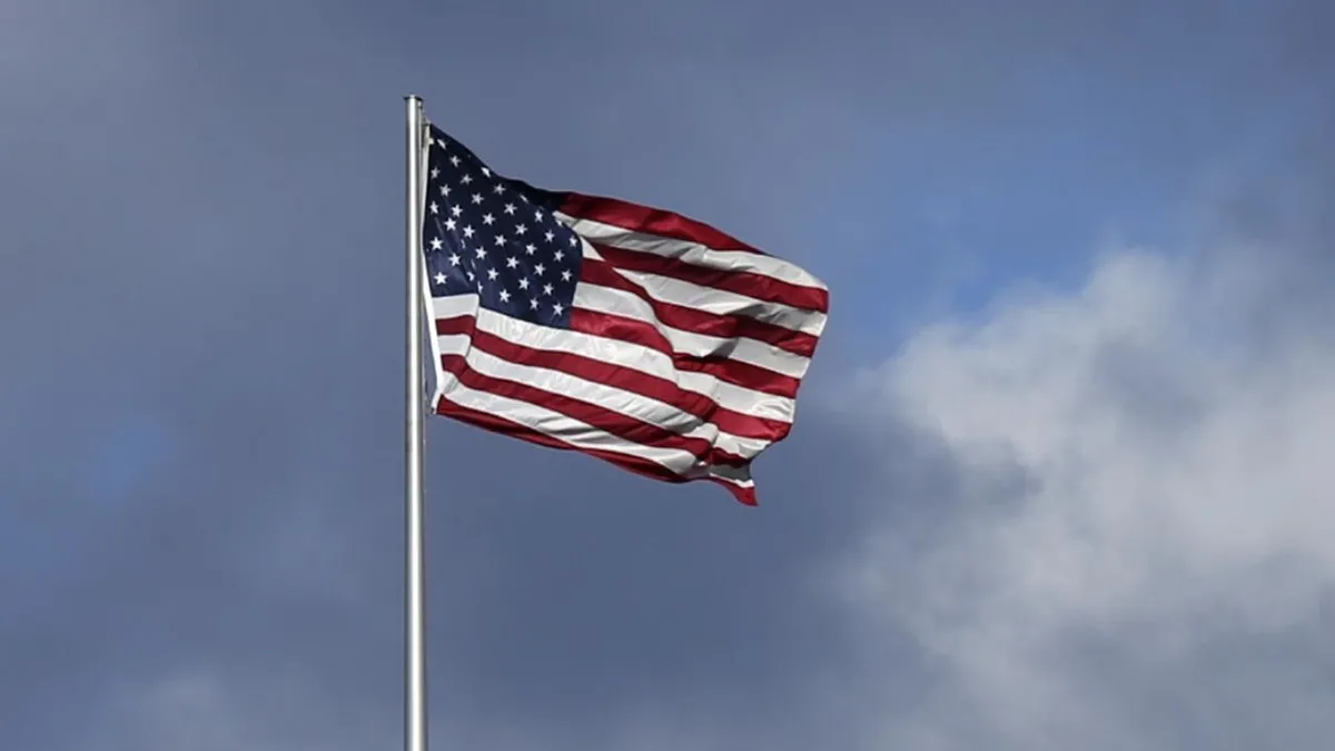 ABD'de antik kaya oluşumlarına zarar veren 2 kişi aranıyor