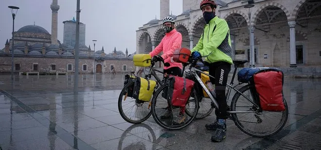 Bisikletle Avrupa turuna çıkan çift Konya’ya geldi