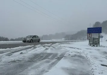 Sıcaklık 10 derece birden düşecek! Kar İstanbul'un kapısına dayandı | Meteoroloji'den 13 ile uyarı