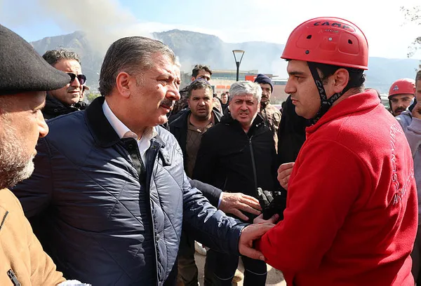 Bakanlar Başkan Erdoğan’ın talimatıyla deprem bölgelerinde görevde! Hangi bakan nerede? İşte sıcak gelişmeler...